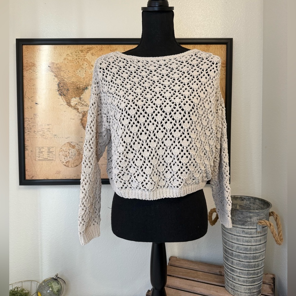 Moon & Madison crochet cropped top